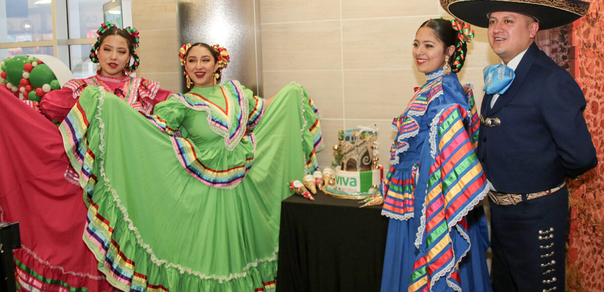 Viva Aerobus celebra primer vuelo a Querétaro, México, desde el Aeropuerto Internacional de San Antonio
